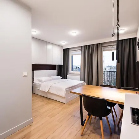 7th Floor Atelier Praga Apartment