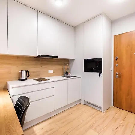 7th Floor Atelier Praga By Bookinghost * Warsaw