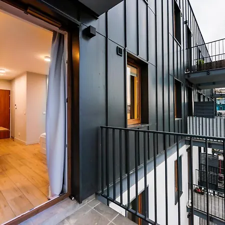 7th Floor Atelier Praga By Bookinghost * Warszawa